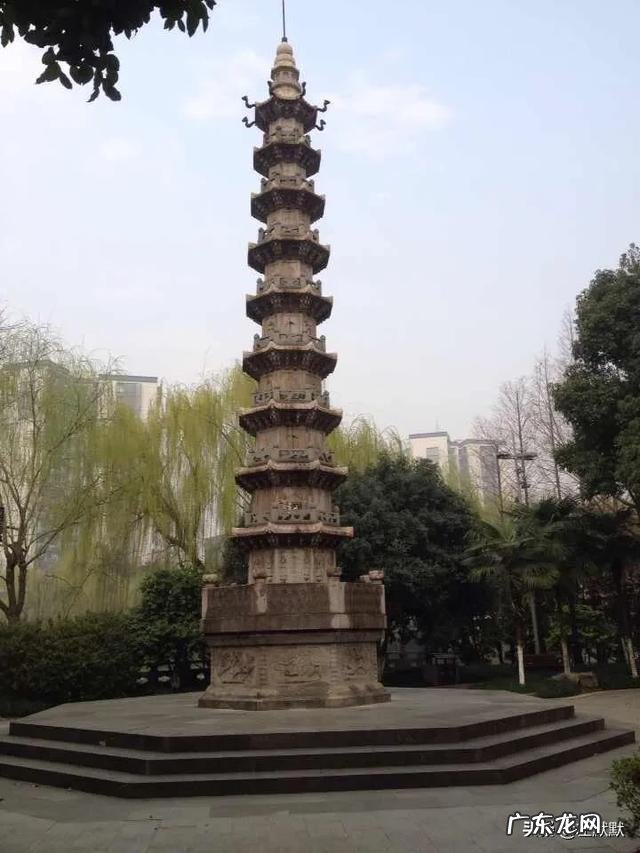 你觉得女生最掉价的行为是什么?