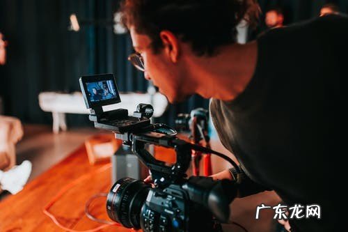 2022年,千万不要再做“直播带货”了,而是要抓住这个千亿的机会