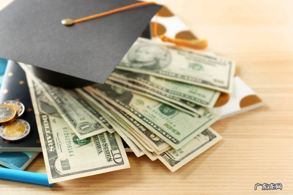 2021年1000万家实体店倒闭,2022年咋办?下一个1000亿的机会来了