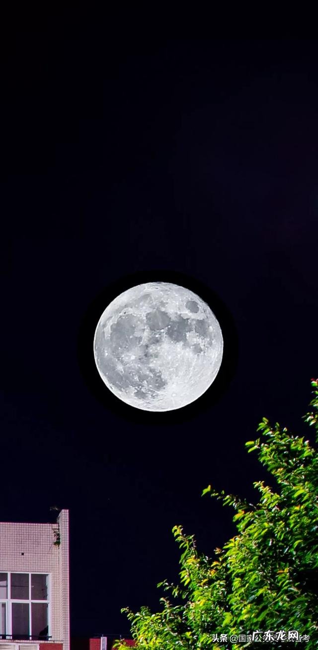 七八十岁的老人怎么生活 今天我想问个问题,家里有七十多岁老人的都在怎么生活呢?