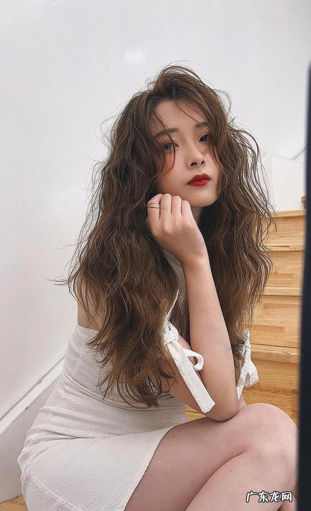 港风慵懒复古短发 2022慵懒法式港风中短发