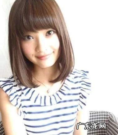 2022最火短烫发 2022年流行发型短发