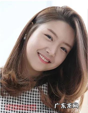 2022最火短烫发 2022年流行发型短发