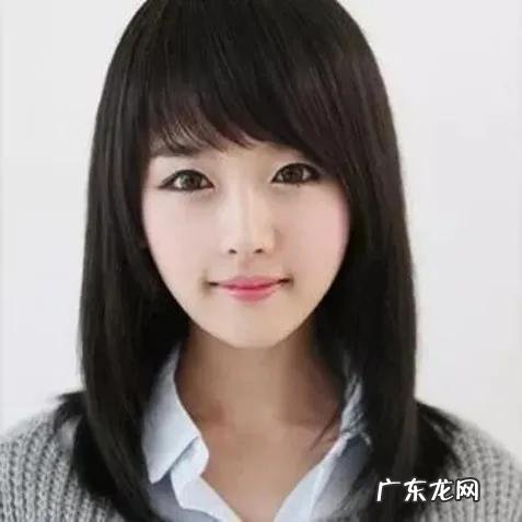 2022最火短烫发 2022年流行发型短发