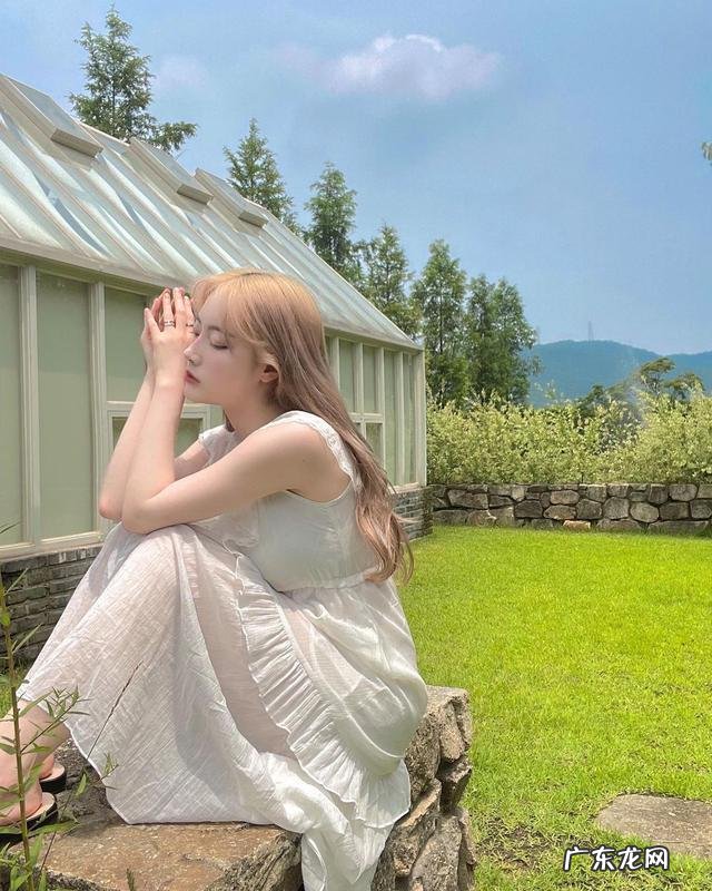 很透亮的奶茶发色 奶茶发色显黑还是显白