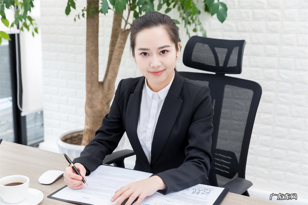 职场中,凡事亲力亲为的领导与掌控下属的领导,你会选哪个?