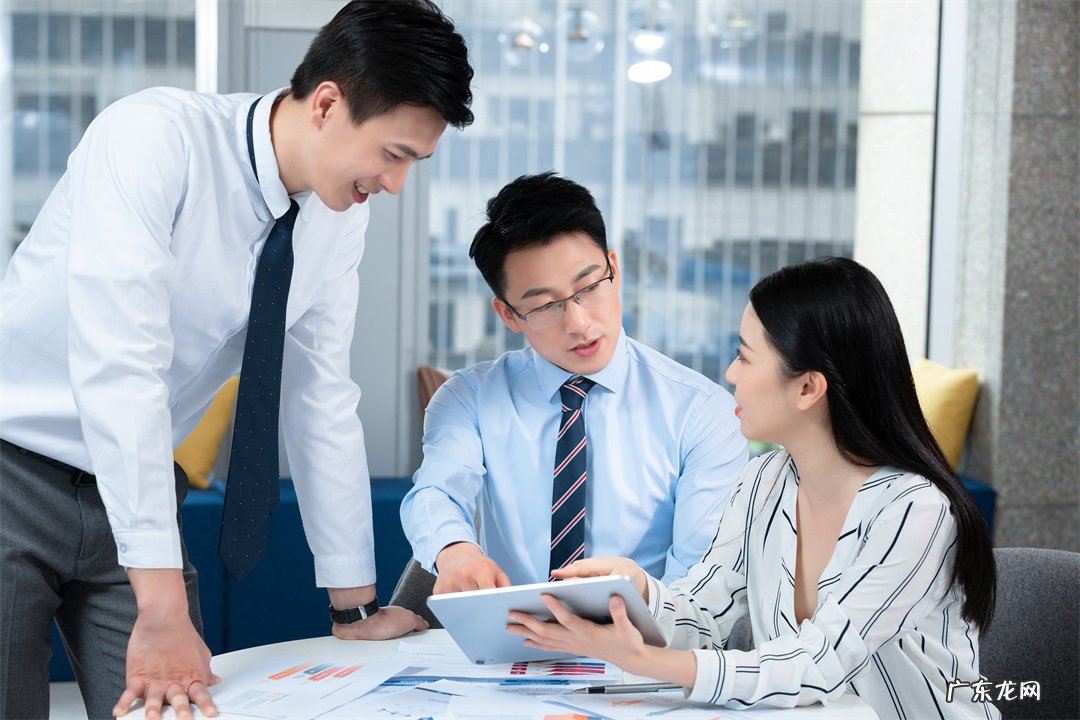 职场中,凡事亲力亲为的领导与掌控下属的领导,你会选哪个?