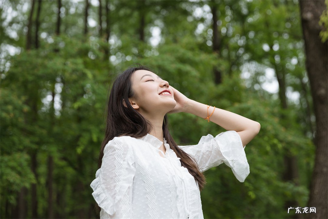 如何应对职场背后的诋毁?是主动反击还是自我反省?