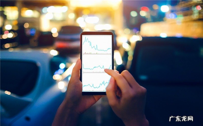 目前社会上,许多中年人开始炒股,这是什么原因?