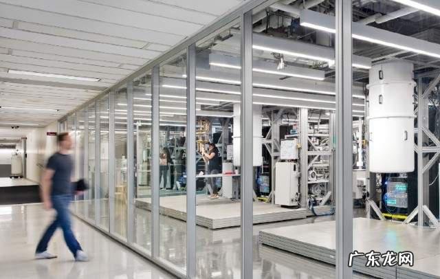 FOMO的量子商用黎明