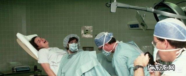 病人做手术,医院标语称不收受红包,请问需要给麻醉师红包吗?