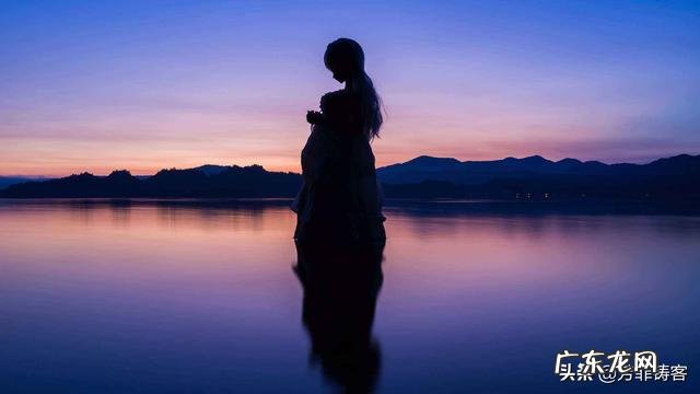 越来越多的人喜欢独处，不交朋友不联系别人，是有病吗？