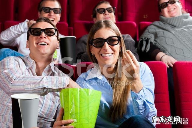 请问夫妻间的生活什么样为平淡?