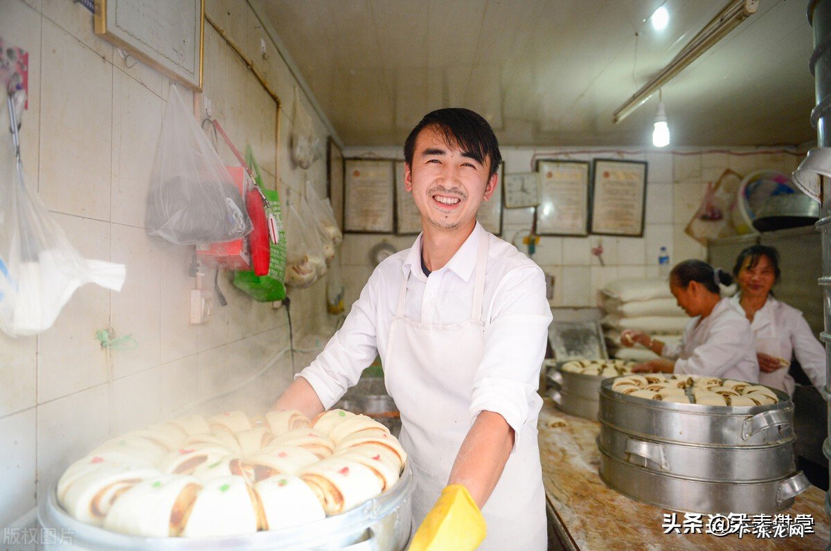 马斯克创新思维启示:所有生意都值得利用“第一性原理”重构一遍