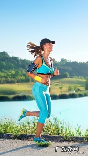 臀部瘦扁如何穿衣 怎么瘦屁股？屁股大穿衣服太丑了？