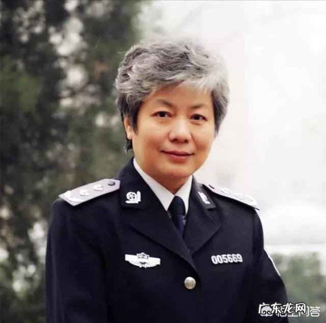 服用曲唑酮三天后,早晨醒得比较早,是什么原因?