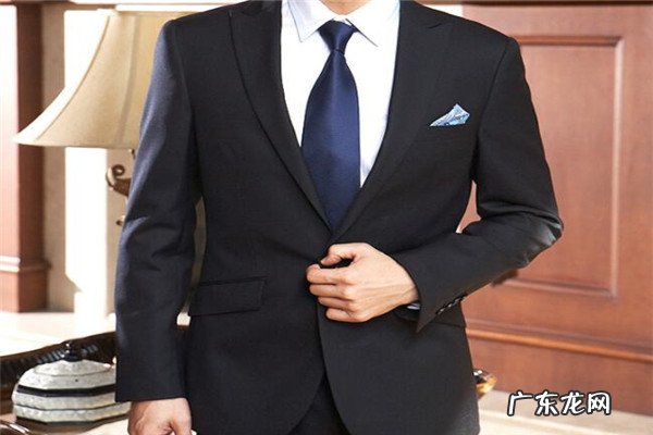 世界十大西装品牌都是哪些? 什么牌子的西装最好?世界十大西装品牌排行榜