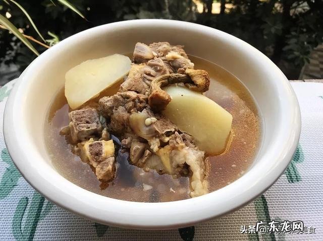 白萝卜与什么搭配煲汤好?