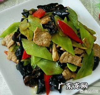 黑木耳营养很丰富，但是搭配什么菜好吃呢？