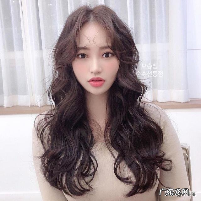 适合6-12岁女童发型秋冬 秋冬最新流行发型简单大方又好看