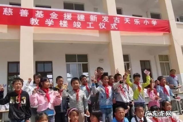 为什么感觉古天乐穿衣比较素