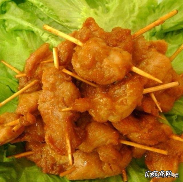 冰箱里剩了几块鸡脯肉怎样做成小孩爱吃的美食?