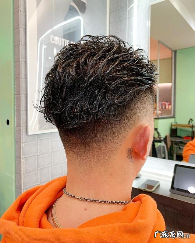 2022高级感美甲爆款 春款 2022美甲爆款秋冬渐变