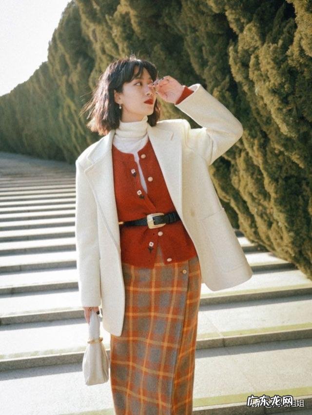 今年流行色紫薯色 今年的流行色枣姜色