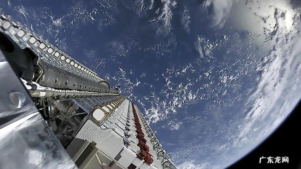 锁死地面天文观测,马斯克的星链为何被天文学者深恶痛绝?
