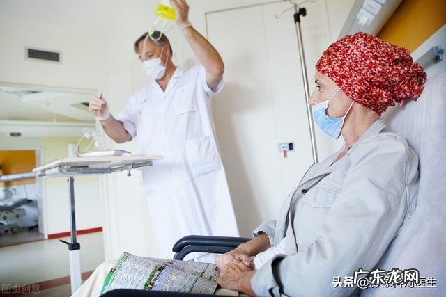 乳腺癌发生前身体有什么反应