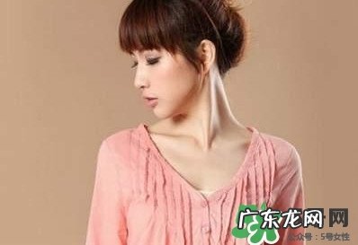 毛囊炎有哪些症状？毛囊炎的症状