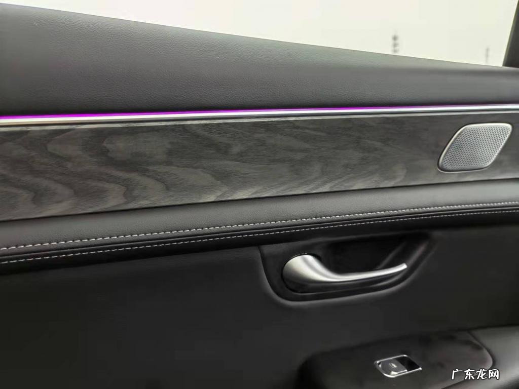 试驾AITO问界M5,除了鸿蒙座舱,底盘可细品