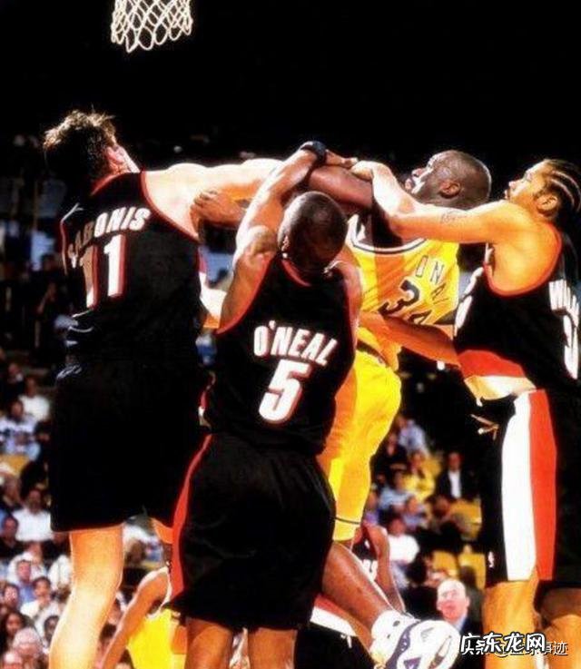 奥尼尔身体天赋有多强?他是NBA历史diyi中锋吗? 奥尼尔最强天赋集锦