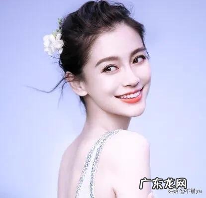 如何评价央视乒乓球解说员杨颖?