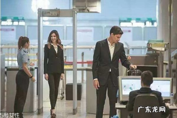 安检要把化妆品拿出来吗 过安检时需要注意什么