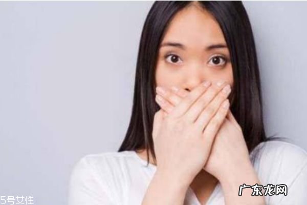 ?口臭吃什么好 有口臭的原因