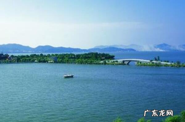 世界十大湖泊排行榜 国内湖泊排行榜前十名