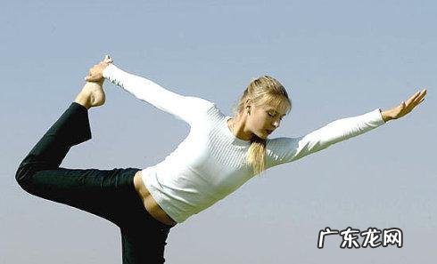 啦啦操除了拿花球还可以拿什么？