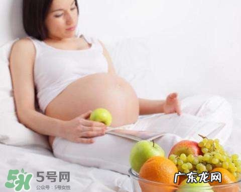 妊娠反应分辨男孩女孩 妊娠反应重一般是男孩还是女孩