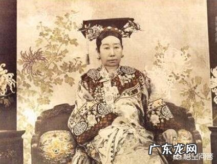 19岁的同zhi皇帝暴死之后,慈禧为何要让4岁的光绪继位? 同zhi皇帝为什么要逼慈禧退位