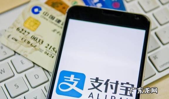 为什么很多人的微信，打死都不愿绑银行卡？看完明白背后真相