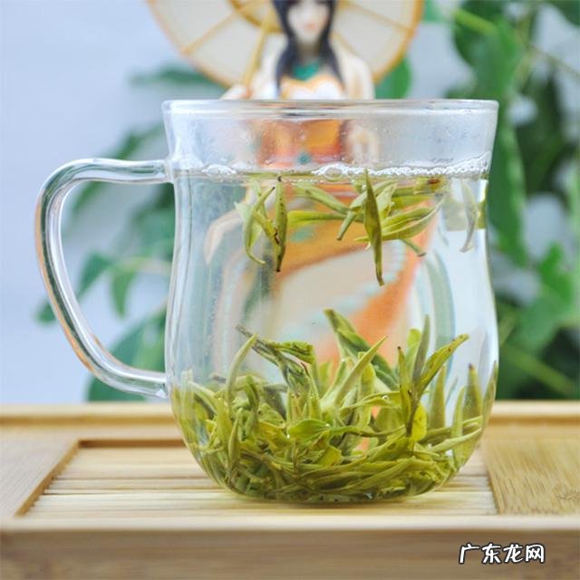 吃锅巴的时候,配着绿茶?,一起,会不会降低点热量呢?