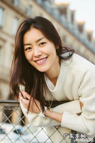 中国超模刘雯个人资料简介及微博,模特刘雯图片?