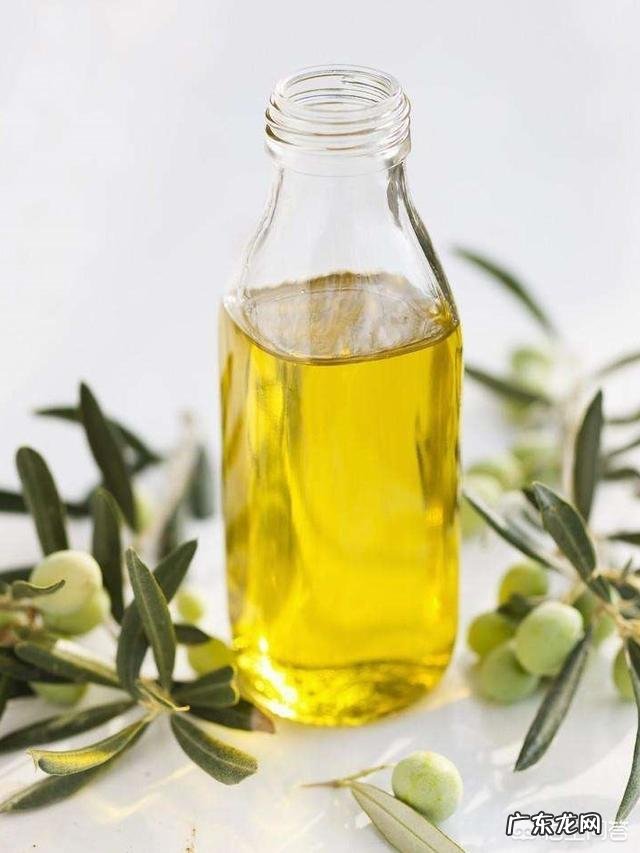 亚麻籽油有什么好处怎么用 亚麻籽油怎么吃，亚麻籽油的好处和作用在哪？