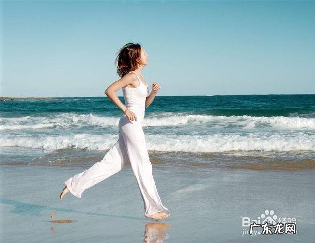 长期坚持跑步的人和不锻炼的人有什么明显区别生病少吗