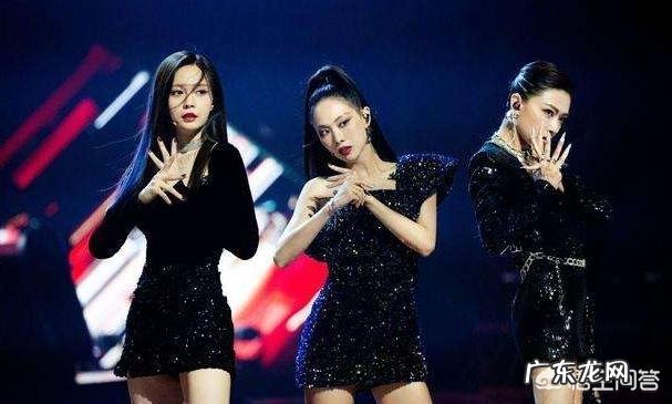 为什么说《乘风破浪的姐姐》里万茜是比伊能静更厉害的高手？