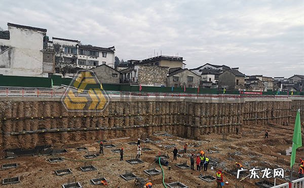 用自钻式锚杆如何进行高陡边坡防护加固处理?