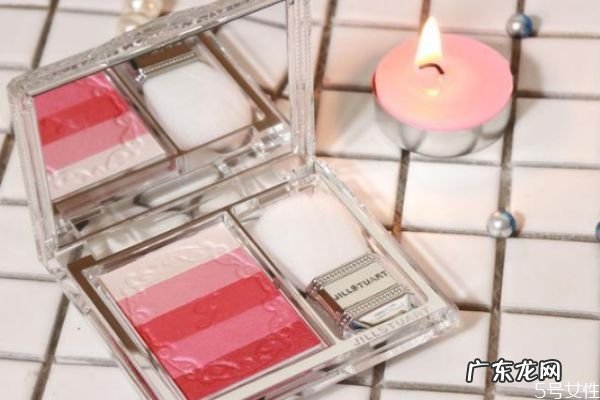 毛孔大用什么腮红比较好 毛孔大适合用什么腮红