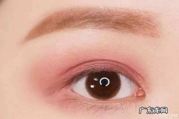 藕粉色眼妆怎么画 怎么画藕粉色眼妆好看