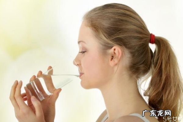 洁面后要马上护肤吗 洁面以后的护肤步骤